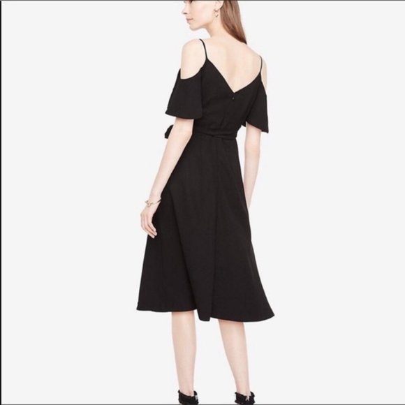 NEW Ann Taylor COLD SHOULDER FAUX WRAP DRESS 6 - Picture 2 of 15